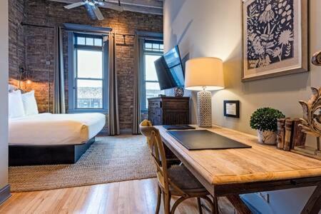 Hip Urban Loft - Small Town Charm - 124 Lofts #1 West Dundee Zewnętrze zdjęcie